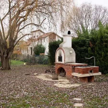 Villa Velencei Fuzfas
