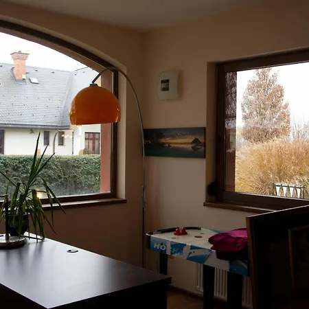 Velencei Fuzfas Villa Velence